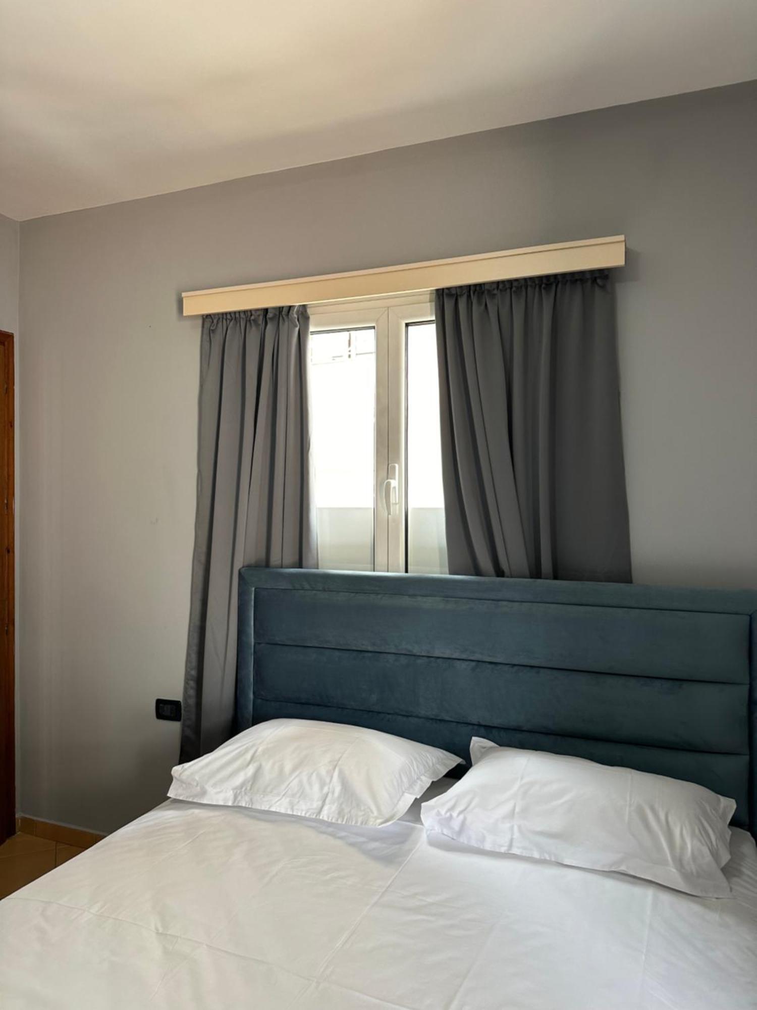 Olivias Apartments City Center Sarande Exterior photo